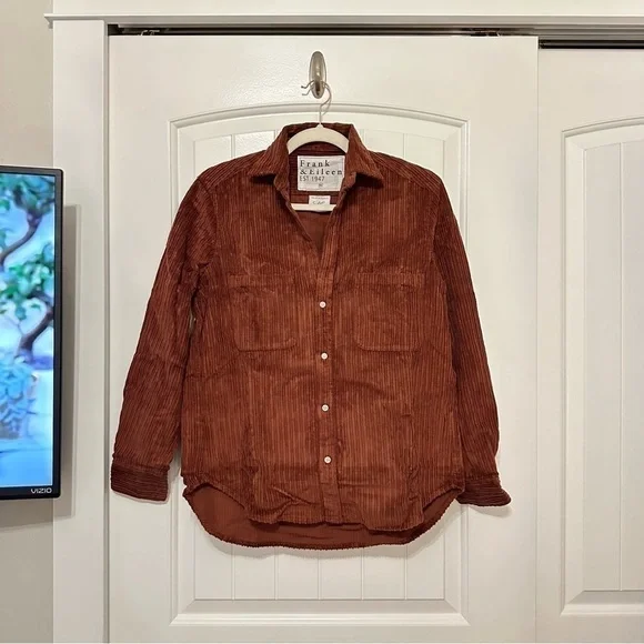 NWT Frank & Eileen Eileen Button-Up Shirt in Toffee, size XS - Picture 2 of 10